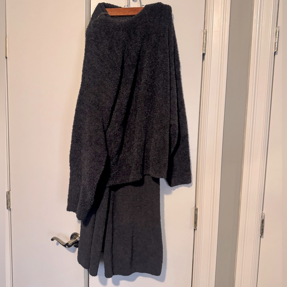 Stars above matching charcoal cozy set